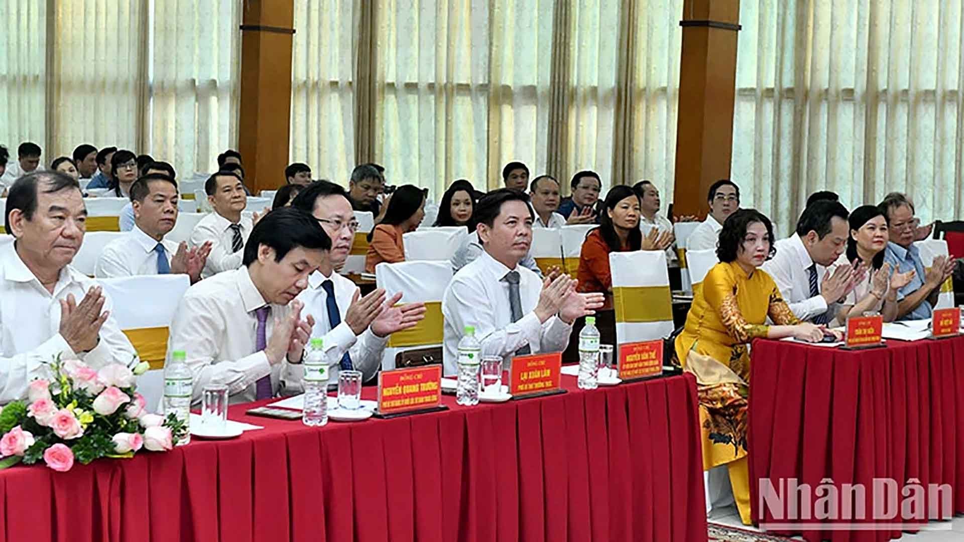 Các đại biểu dự buổi gặp mặt kỷ niệm 75 năm Ngày truyền thống ngành Kiểm tra Đảng. (Nguồn: nhandan.vn) Các đại biểu dự buổi gặp mặt kỷ niệm 75 năm Ngày truyền thống ngành Kiểm tra Đảng. (Nguồn: nhandan.vn)