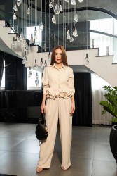 Hoàng Thùy Linh và phong cách thời trang công sở tối giản, nữ tính trên phim truyền hình VTV