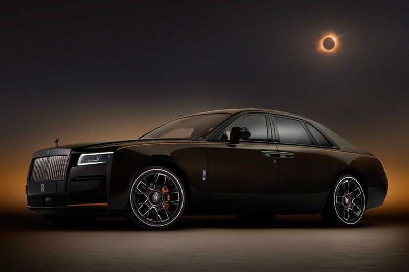 Cận cảnh xe siêu sang Rolls-Royce Black Badge Ghost Ekleipsis Private Collection vừa ra mắt