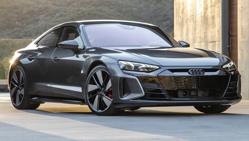 Cập nhật bảng giá xe hãng Audi mới nhất tháng 10/2023.