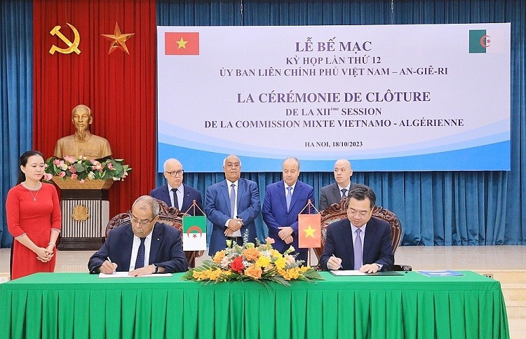 Làm sâu sắc thêm quan hệ kinh tế, hợp tác hữu nghị Việt Nam-Algeria Làm sâu sắc thêm quan hệ kinh tế, hợp tác hữu nghị Việt Nam-Algeria