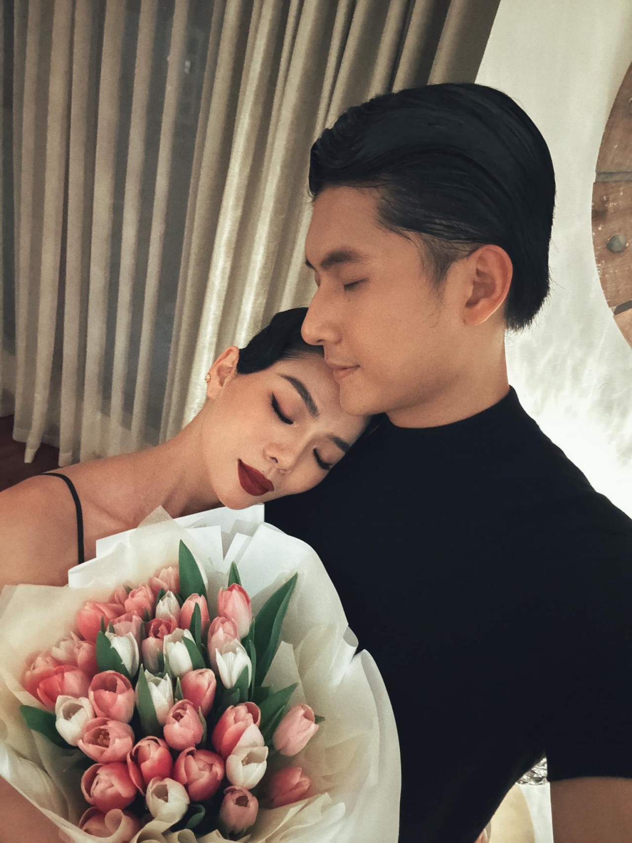 Sao Việt đón 20/10 thế nào?