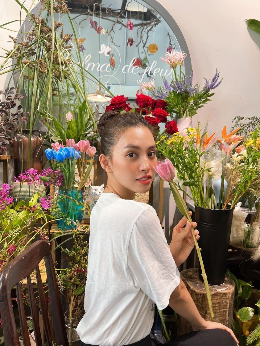 Sao Việt đón 20/10 thế nào?