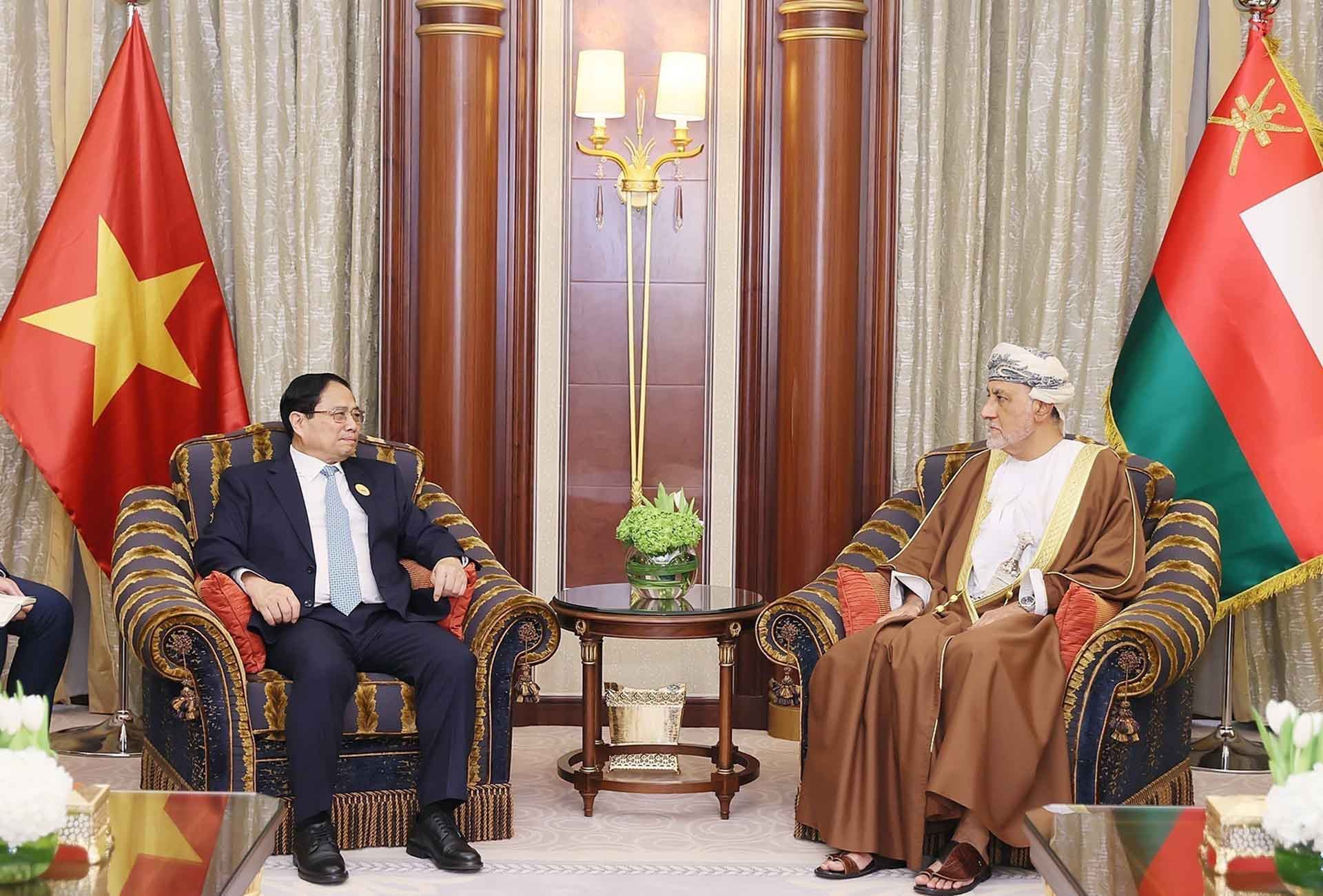 Thủ tướng Phạm Minh Chính gặp Phó Thủ tướng Vương quốc Hồi giáo Oman Sayyid Shihab. (Nguồn: TTXVN) Thủ tướng Phạm Minh Chính gặp Phó Thủ tướng Vương quốc Hồi giáo Oman Sayyid Shihab. (Nguồn: TTXVN)