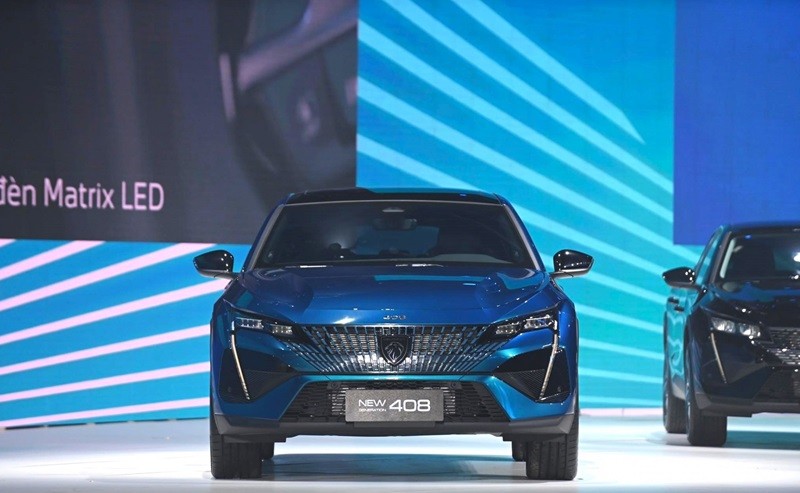 Cận cảnh Peugeot 408 2023 vừa ra mắt tại Việt Nam Cận cảnh Peugeot 408 2023 vừa ra mắt tại Việt Nam