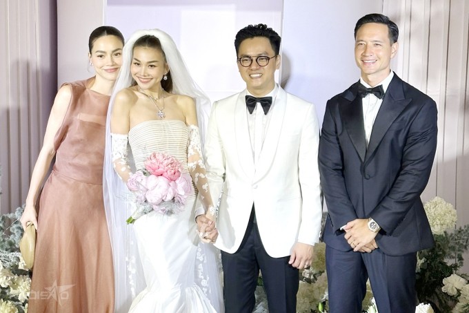 Vợ chồng Hồ Ngọc Hà dự cưới Thanh Hằng tối 22/10. Ảnh: Quỳnh Trần