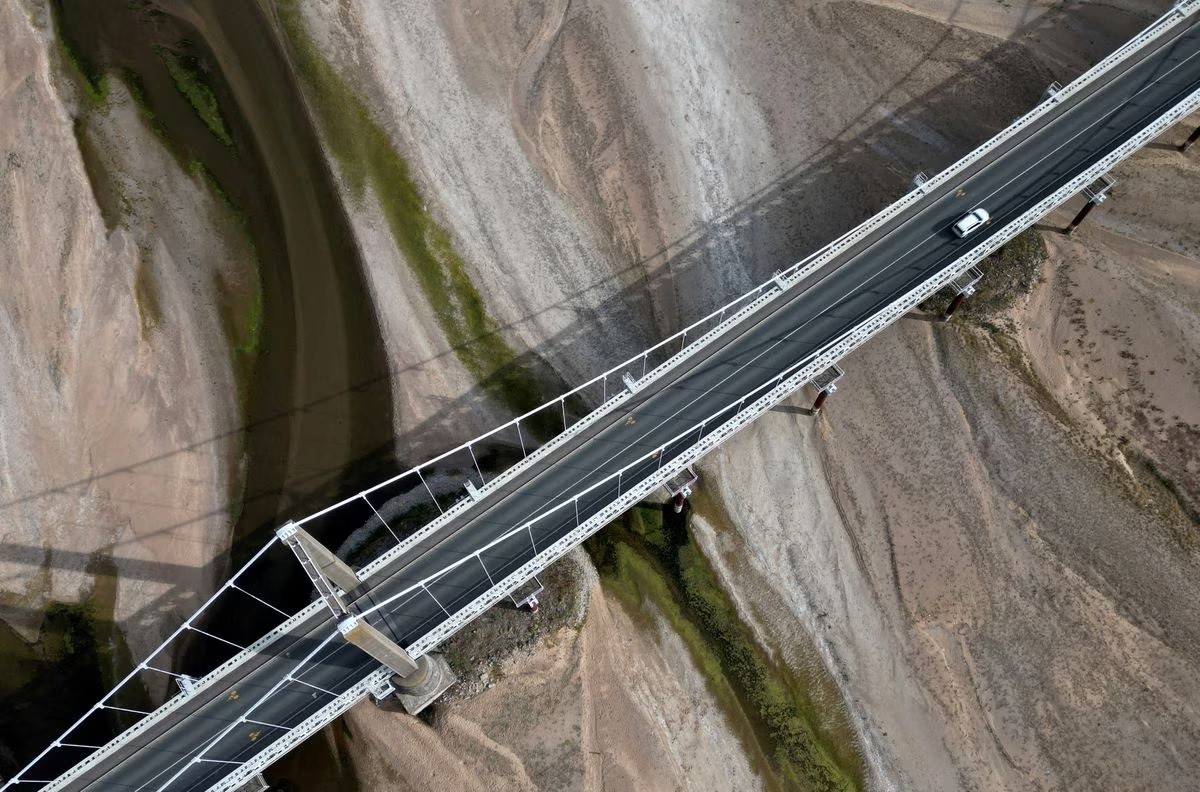 Ảnh ấn tượng (16 22/10): Truyền thống tốt đẹp Nga-Trung Quốc, xung đột ở Dải Gaza, Tổng thống Mỹ nhắn Israel ‘đừng để cơn giận chi phối’