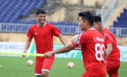 Vợ Bùi Tiến Dũng mừng con gái lớn tròn 4 tuổi