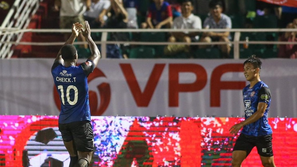 V-League 2023/24: CLB TP. Hồ Chí Minh tạm dẫn đầu; CLB Công an Hà Nội hòa Quy Nhơn Bình Định