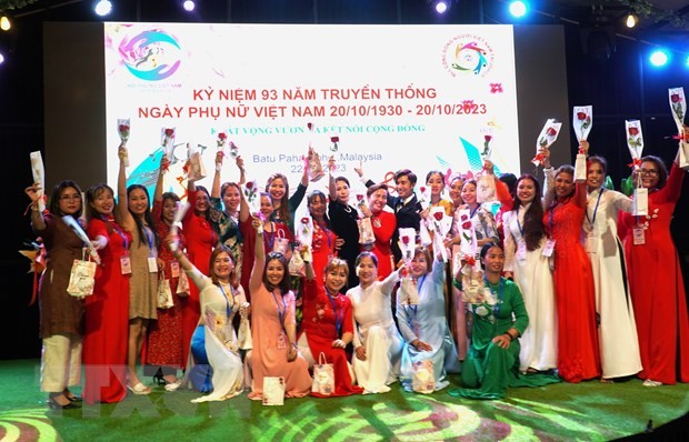Gặp mặt kỷ niệm Ngày Phụ nữ Việt Nam tại Johor, Malaysia