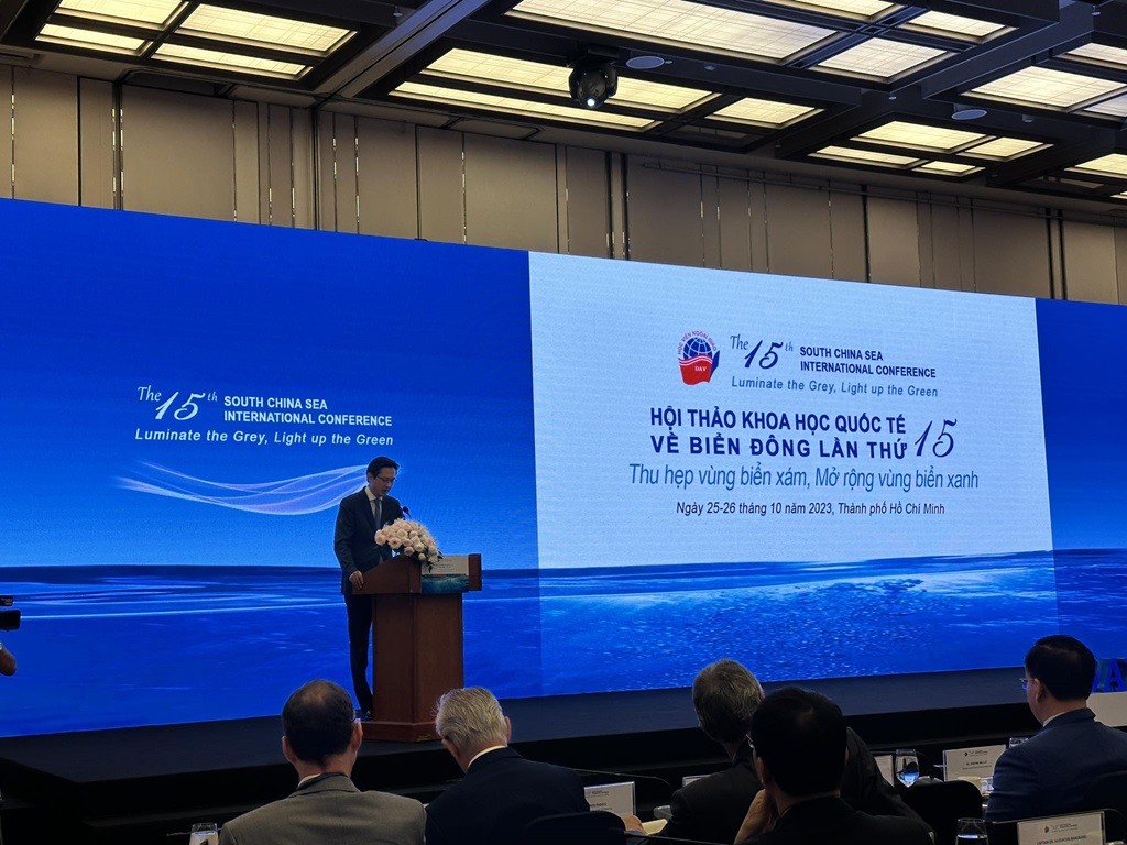Hội thảo quốc tế về Biển Đông lần thứ 15: 'Phép màu' nào giúp Biển Đông chuyển màu sắc từ 'xám' sang 'xanh'? Hội thảo quốc tế về Biển Đông lần thứ 15: 'Phép màu' nào giúp Biển Đông chuyển màu sắc từ 'xám' sang 'xanh'?