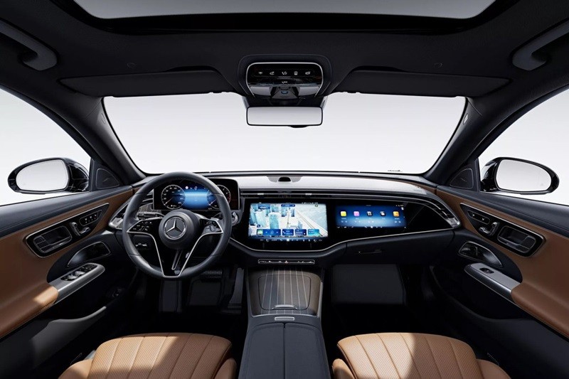 Cận cảnh Mercedes E-Class L 2024 dành riêng cho thị trường Trung Quốc Cận cảnh Mercedes E-Class L 2024 dành riêng cho thị trường Trung Quốc