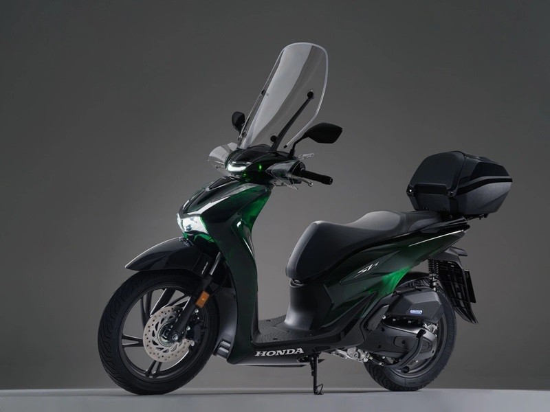 Cận cảnh Honda SH Vetro 2024 vừa ra mắt tại châu Âu