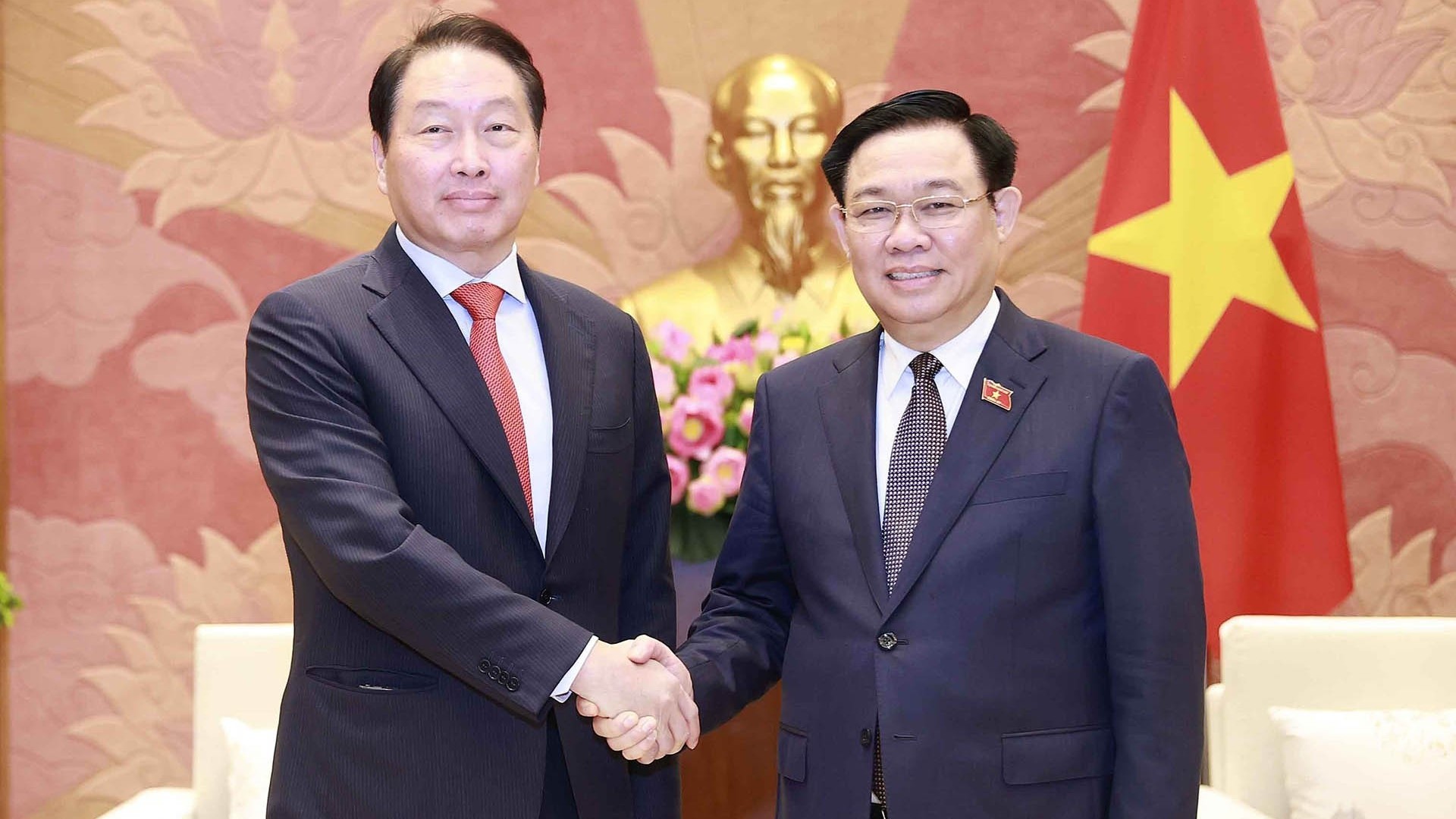 chu tich quoc hoi hoan nghenh va ung ho de xuat hop tac cua tap doan sk trong linh vuc nang luong