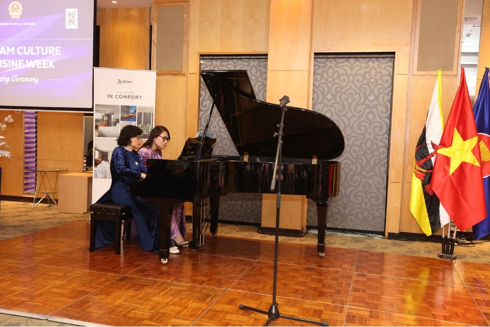 Lan toả nét văn hóa đặc sắc, sự hấp dẫn của ẩm thực Việt Nam tại Brunei Lan toả nét văn hóa đặc sắc, sự hấp dẫn của ẩm thực Việt Nam tại Brunei