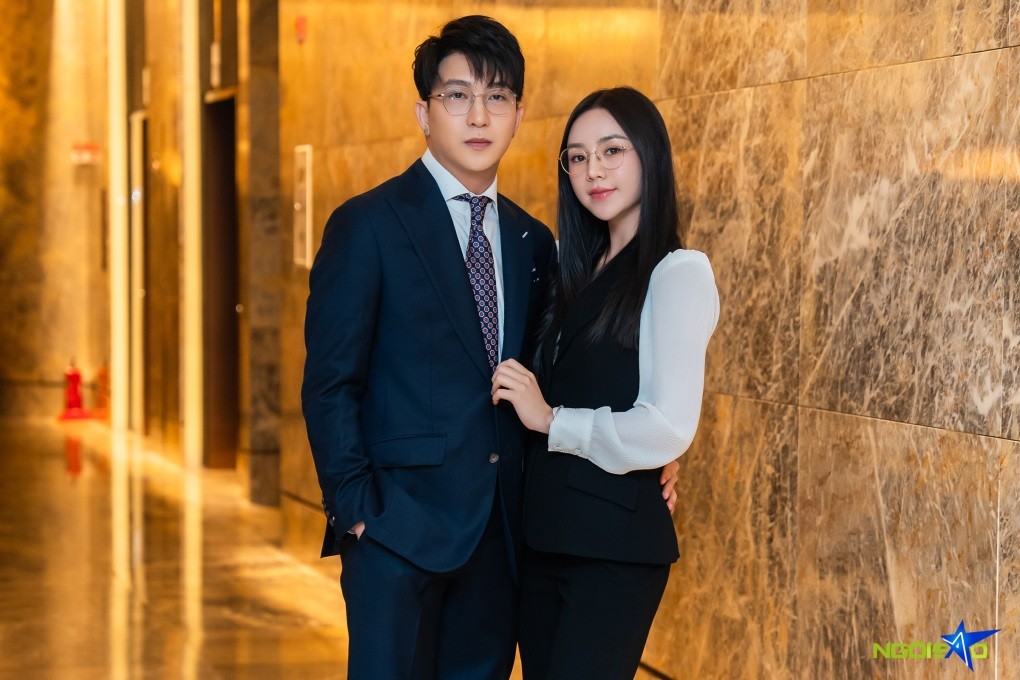 Chúng ta của 8 năm sau: Dàn diễn viên diện sơ mi trắng dự họp báo ra mắt phim sắp lên sóng VTV3