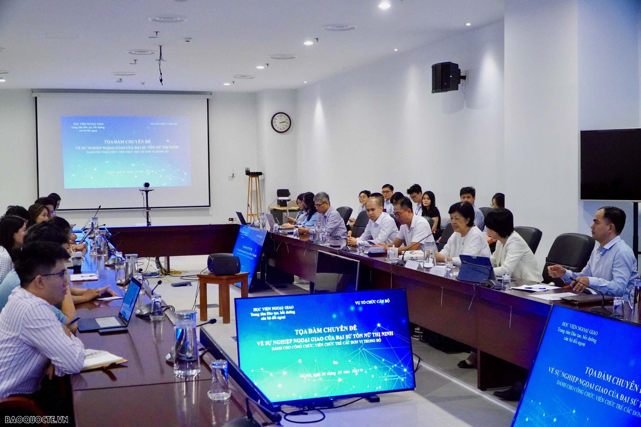 Toàn cảnh buổi toạ đàm chuyên đề. (Ảnh: Tuấn Việt)