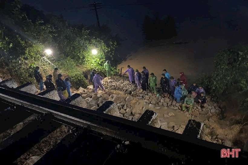 Tình hình mưa lũ ở Hà Tĩnh: Nhiều địa phương thiệt hại nặng nề Tình hình mưa lũ ở Hà Tĩnh: Nhiều địa phương thiệt hại nặng nề