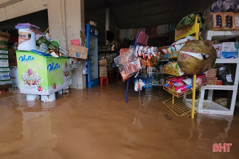 Tình hình mưa lũ ở Hà Tĩnh: Nhiều địa phương thiệt hại nặng nề Tình hình mưa lũ ở Hà Tĩnh: Nhiều địa phương thiệt hại nặng nề