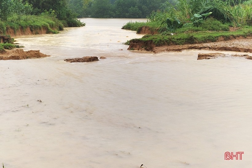 Tình hình mưa lũ ở Hà Tĩnh: Nhiều địa phương thiệt hại nặng nề Tình hình mưa lũ ở Hà Tĩnh: Nhiều địa phương thiệt hại nặng nề