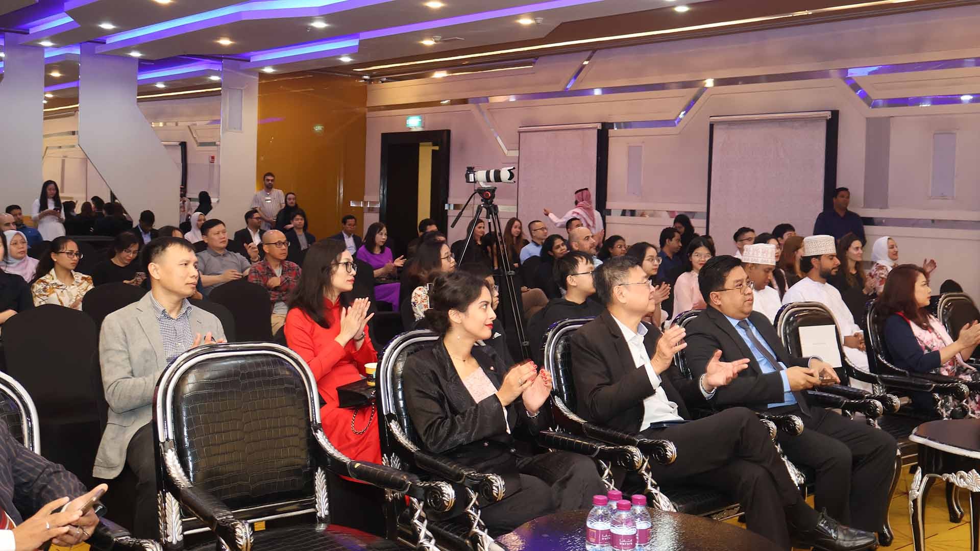 Khán giả tại buổi chiếu phim ở Trung tâm văn hóa Katara.