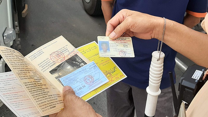 Giấy tờ của chủ xe theo Thông tư 24/2023/TT-BCA bao gồm những gì? Giấy tờ của chủ xe theo Thông tư 24/2023/TT-BCA bao gồm những gì?