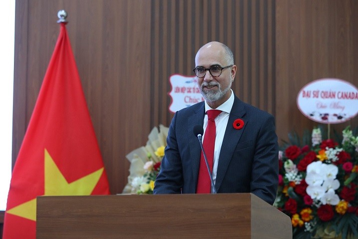 Gặp gỡ hữu nghị kỷ niệm 50 năm thiết lập quan hệ ngoại giao Việt Nam-Canada