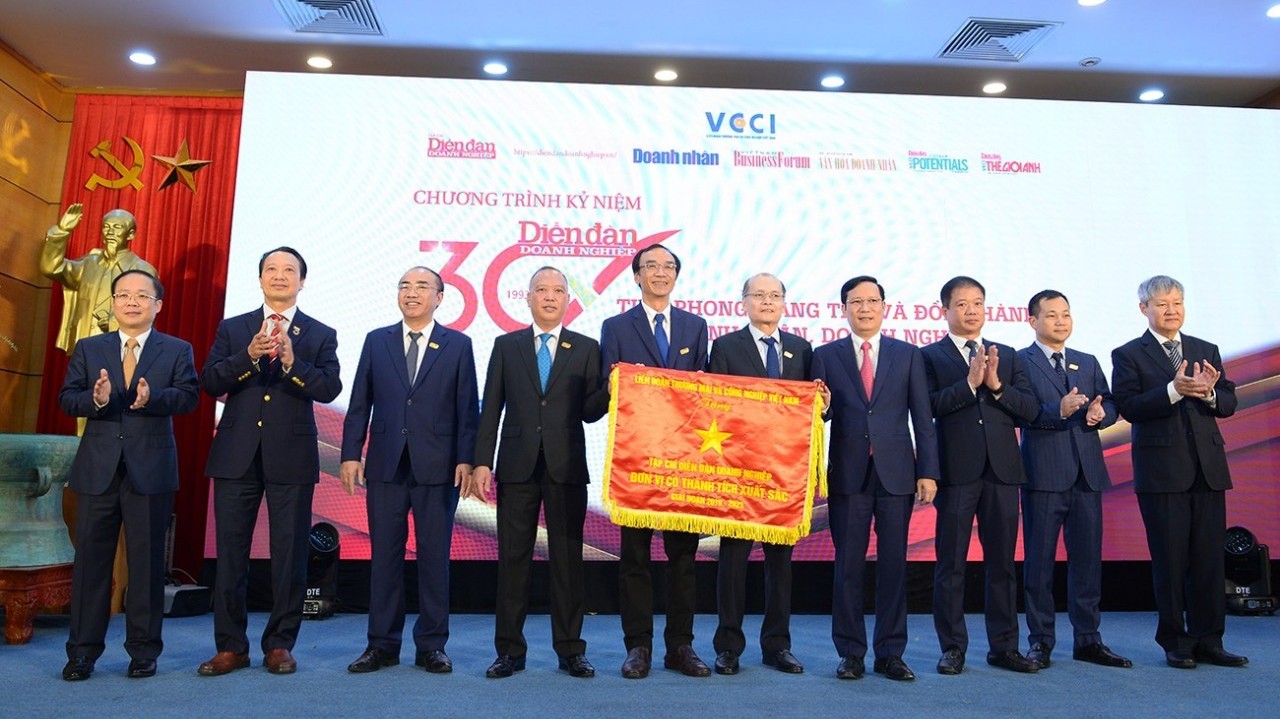 Diễn đàn Doanh nghiệp - 30 năm tiên phong, sáng tạo và đồng hành cùng doanh nhân, doanh nghiệp