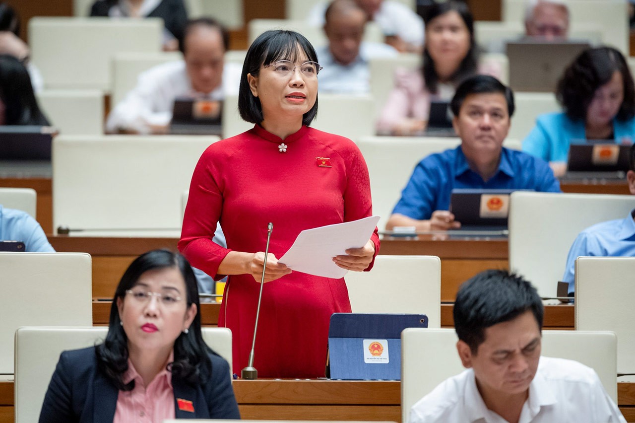 đại biểu Nguyễn Thị Việt Nga, đoàn đại biểu Quốc hội tỉnh Hải Dương đại biểu Nguyễn Thị Việt Nga, đoàn đại biểu Quốc hội tỉnh Hải Dương