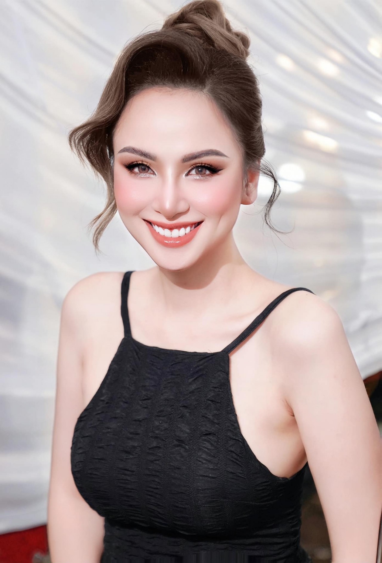 Nhan sắc Hoa hậu Diễm Hương bây giờ ra sao?