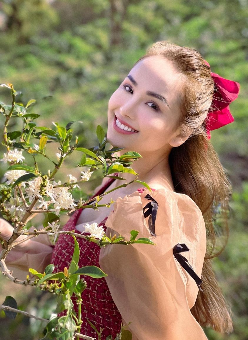 Nhan sắc Hoa hậu Diễm Hương bây giờ ra sao?