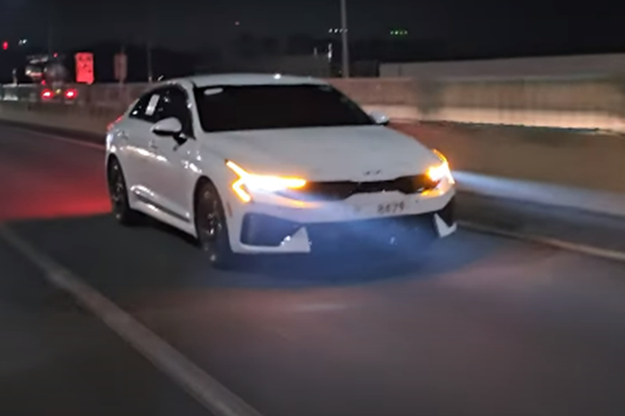 Lộ diện hình ảnh Kia K5 2024 tại Hàn Quốc