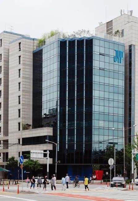 Ngắm trụ sở của 20 công ty giải trí nổi tiếng K Pop