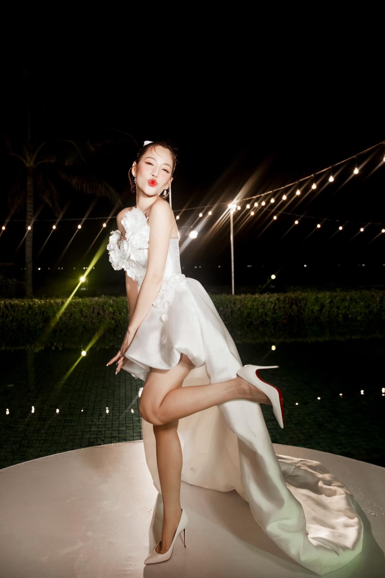 Ngắm nhan sắc cô dâu Puka