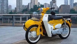 Điểm danh những mẫu xe máy mới thiết kế cổ điển vừa ra mắt