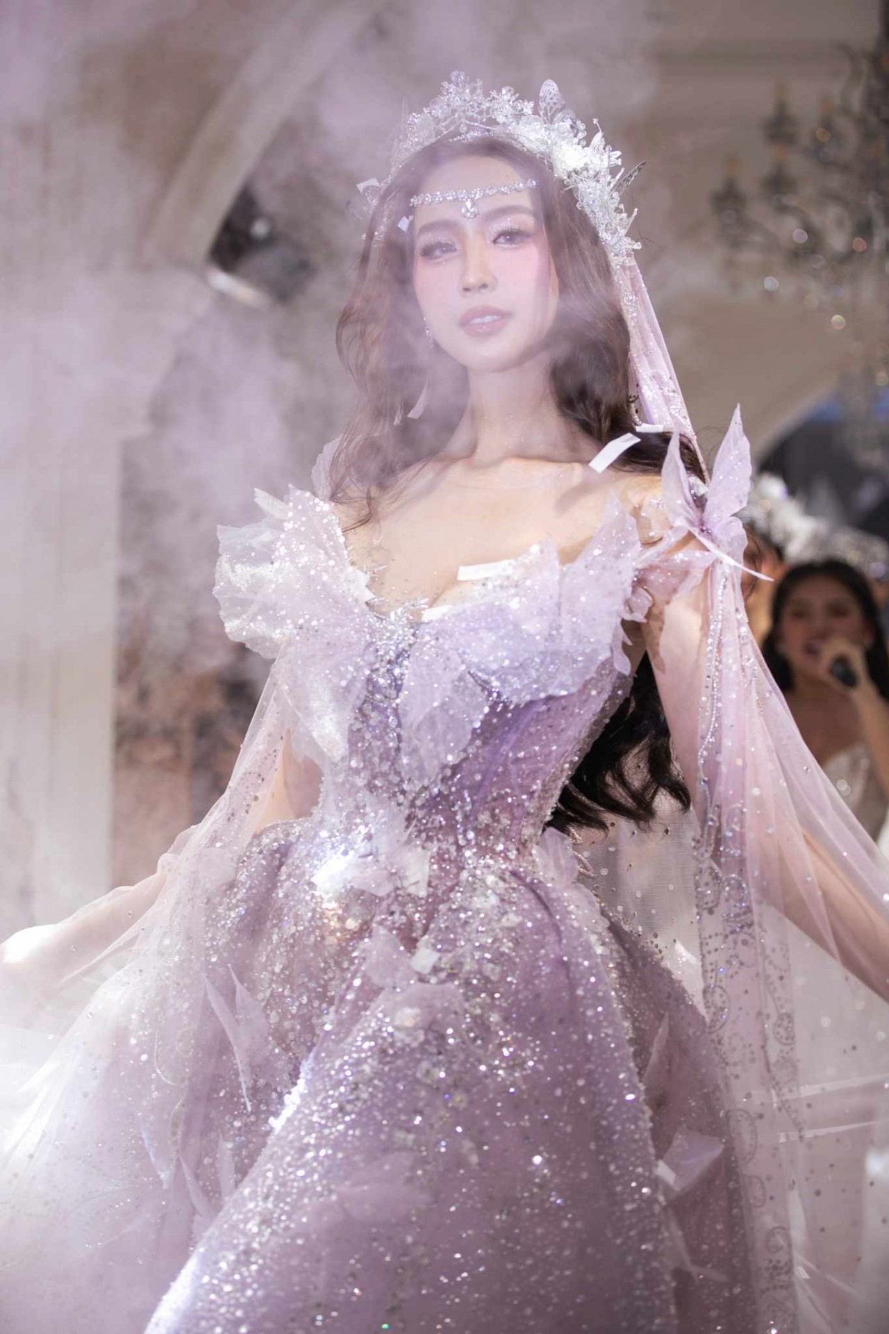 Hoa hậu Mai Phương, Á hậu Phương Nhi