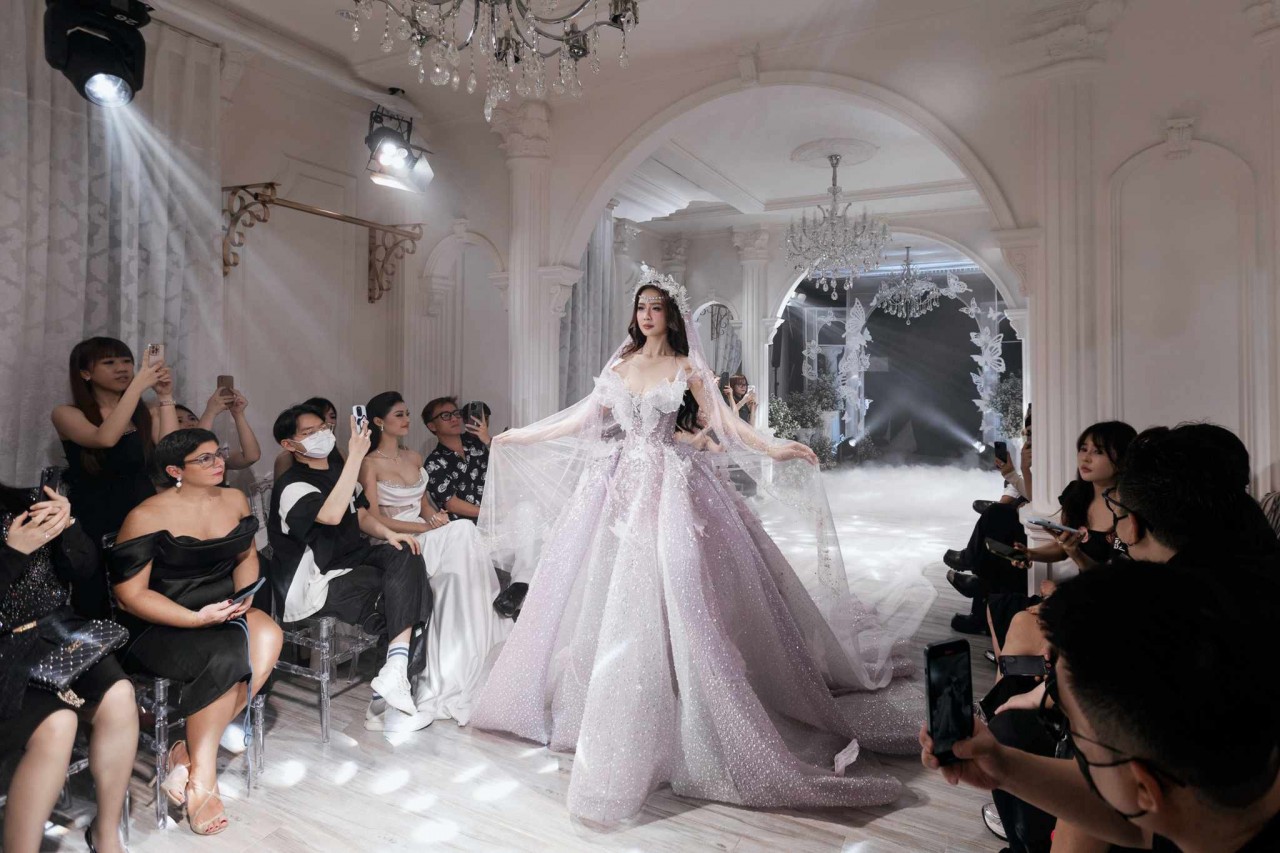 Hoa hậu Mai Phương, Á hậu Phương Nhi