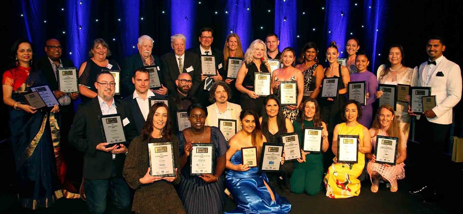 Các doanh nghiệp đoạt giải tại lễ trao giải doanh nghiệp nhỏ xuất sắc lần thứ 30 của Belmont và Tây Australia. 2 doanh nghiệp gốc Việt được trao giải. (Ảnh: TLSQ Việt Nam tại Perth) Các doanh nghiệp đoạt giải tại lễ trao giải doanh nghiệp nhỏ xuất sắc lần thứ 30 của Belmont và Tây Australia. 2 doanh nghiệp gốc Việt được trao giải. (Ảnh: TLSQ Việt Nam tại Perth)