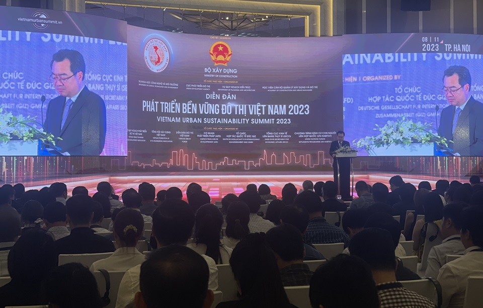 Quản lý và phát triển đô thị Việt Nam bền vững đến năm 2030, tầm nhìn đến năm 2045 Quản lý và phát triển đô thị Việt Nam bền vững đến năm 2030, tầm nhìn đến năm 2045