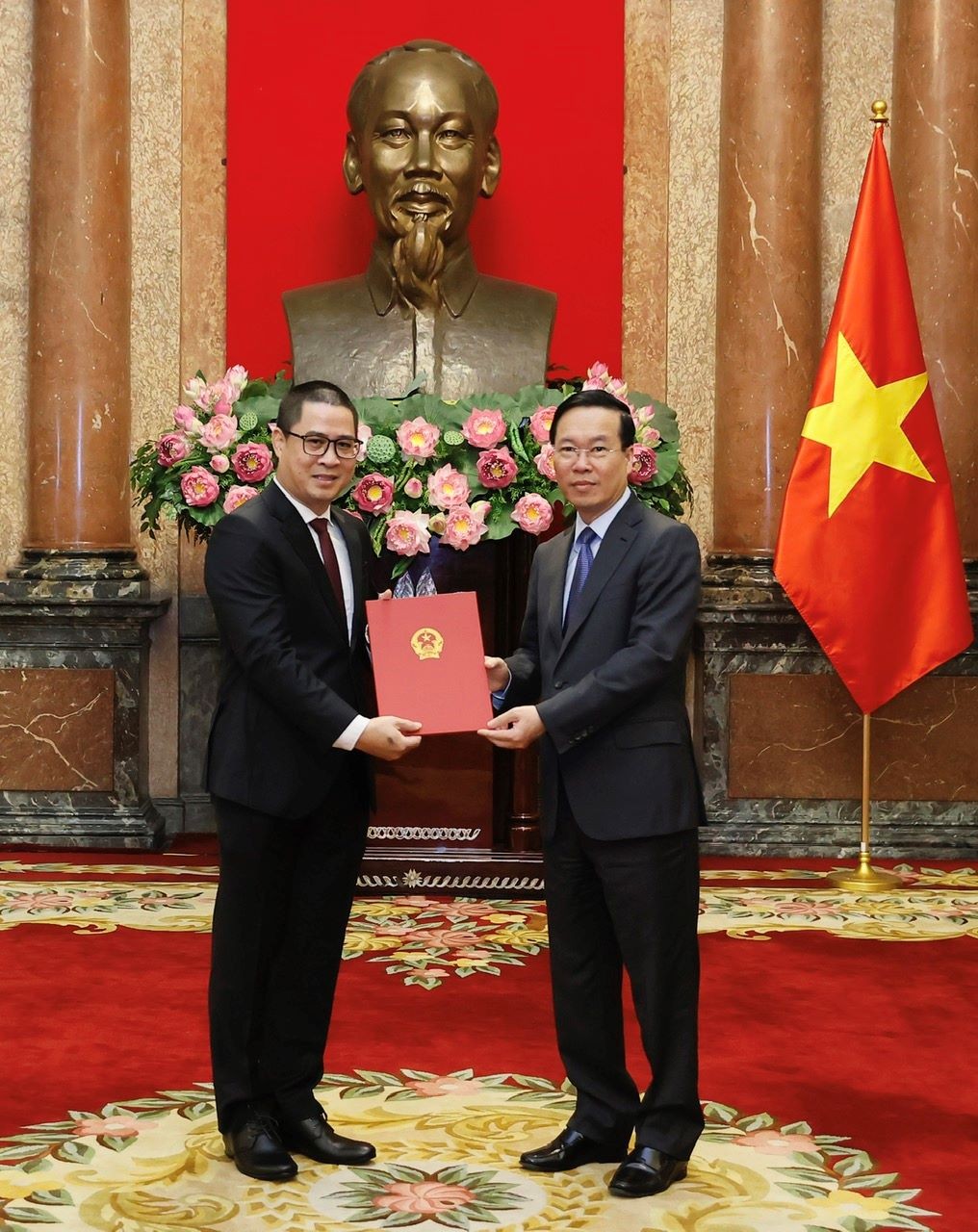 Chủ tịch nước trao quyết định bổ nhiệm Đại sứ Việt Nam tại Philippines nhiệm kỳ 2023-2026