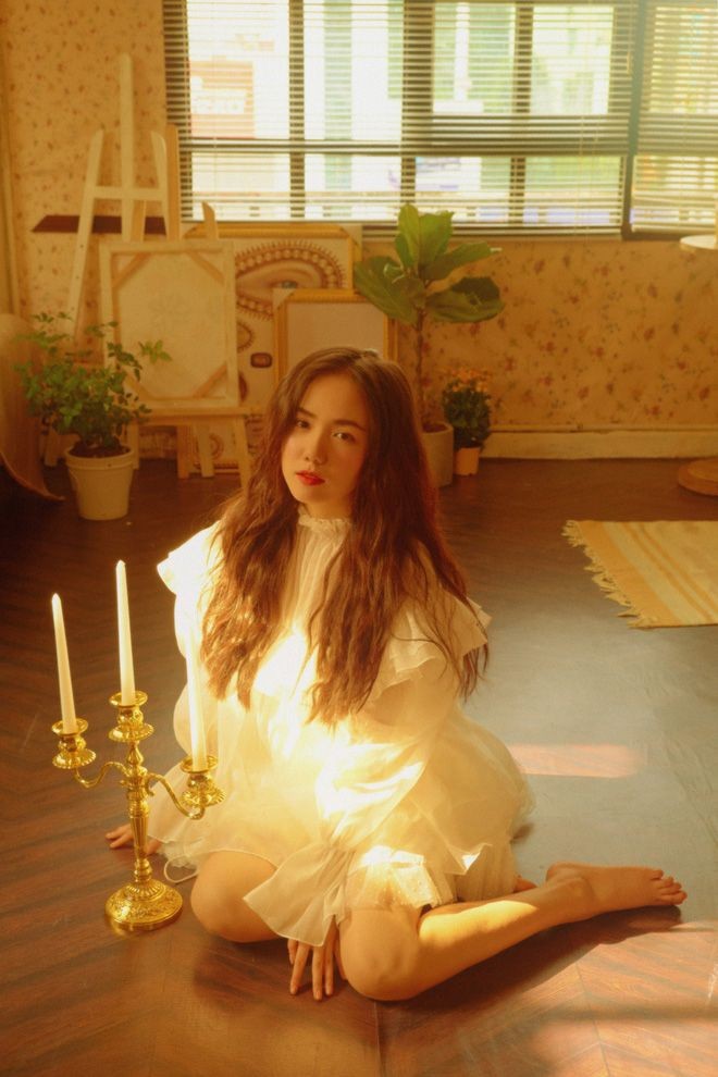 Nhan sắc 'vạn người mê' của ca sĩ Phương Ly Nhan sắc 'vạn người mê' của ca sĩ Phương Ly