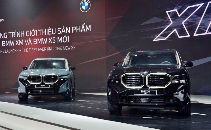 Cận cảnh SUV hiệu năng cao BMW XM vừa ra mắt tại Việt Nam