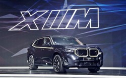 Cận cảnh SUV hiệu năng cao BMW XM vừa ra mắt tại Việt Nam