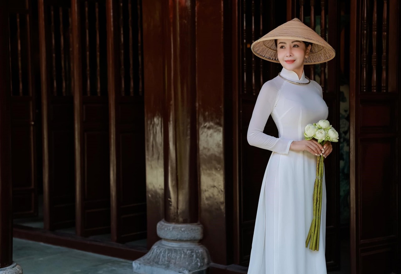 Dương Quỳnh Anh - từ nữ luật sư năng động đến CEO quyến rũ của ngành làm đẹp Dương Quỳnh Anh - từ nữ luật sư năng động đến CEO quyến rũ của ngành làm đẹp