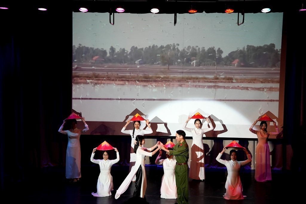 Sôi nổi chương trình tạo động lực cho tân sinh viên Việt Nam tại RUDN, Nga