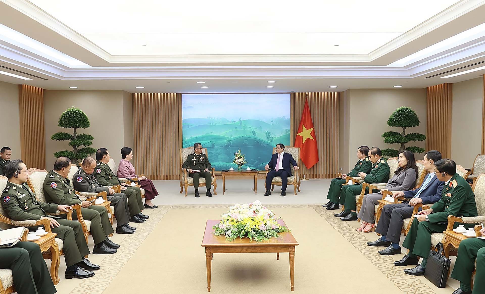Thủ tướng Phạm Minh Chính tiếp Đại tướng Tea Seiha, Phó Thủ tướng, Bộ trưởng Quốc phòng Campuchia. (Nguồn: TTXVN) Thủ tướng Phạm Minh Chính tiếp Đại tướng Tea Seiha, Phó Thủ tướng, Bộ trưởng Quốc phòng Campuchia. (Nguồn: TTXVN)