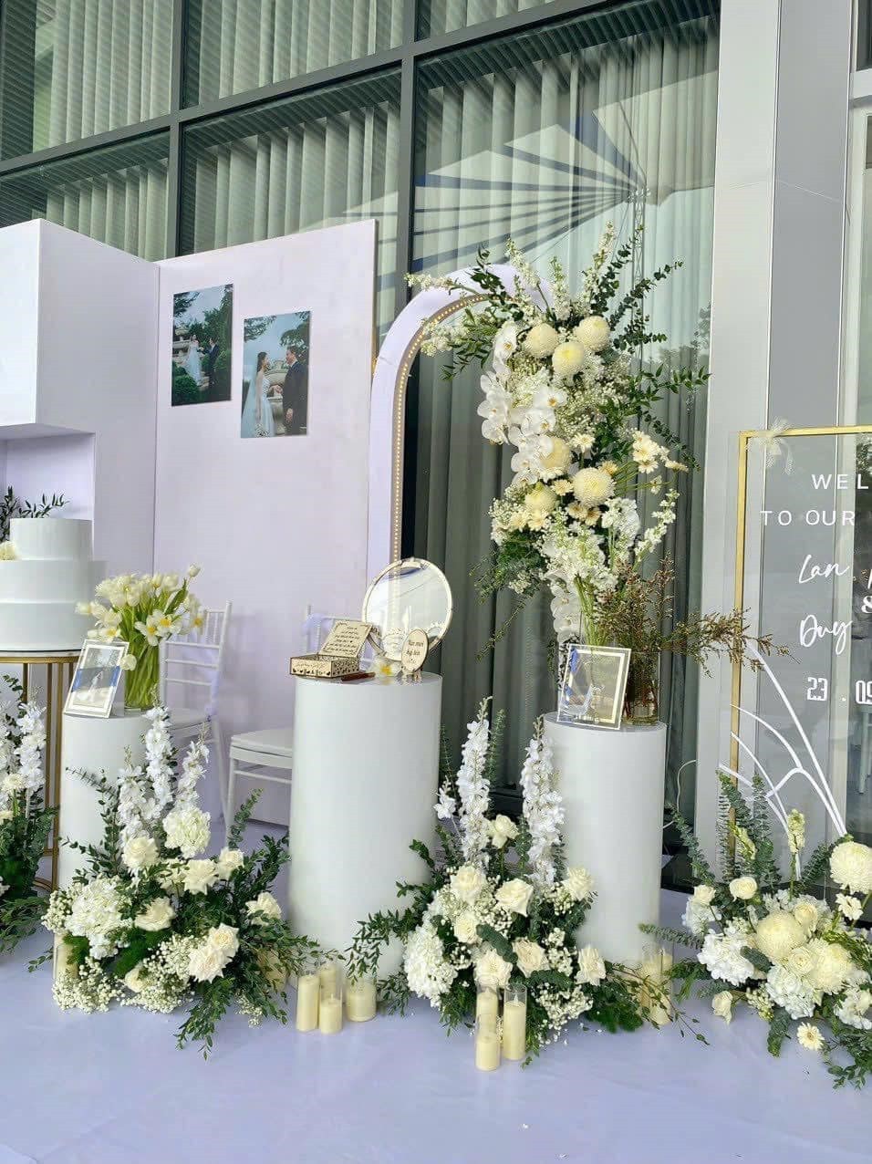 Góc check - in sang chảnh cho khách mời Góc check - in sang chảnh cho khách mời