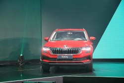 Cận cảnh Skoda Karoq 2023 vừa ra mắt tại Việt Nam, giá từ 999 triệu đồng