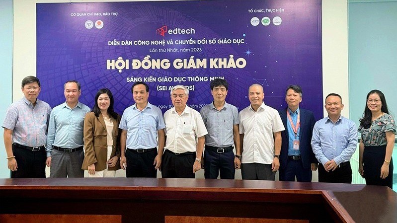Họp Hội đồng Giám khảo 'Tuyên dương Sáng kiến giáo dục thông minh - SEI Awawds' lần thứ nhất năm 2023