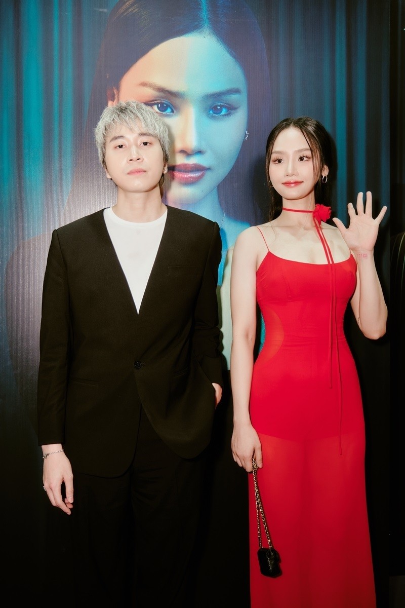 Hoa hậu Lương Thùy Linh và dàn người đẹp, diễn viên dự họp báo ra mắt phim điện ảnh